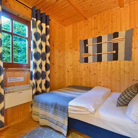 Pod Brzozami ジビジノ